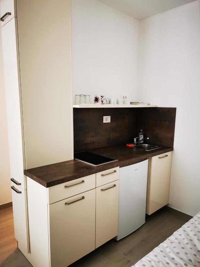 Apartments Pr' Stormanu Kanal Dış mekan fotoğraf